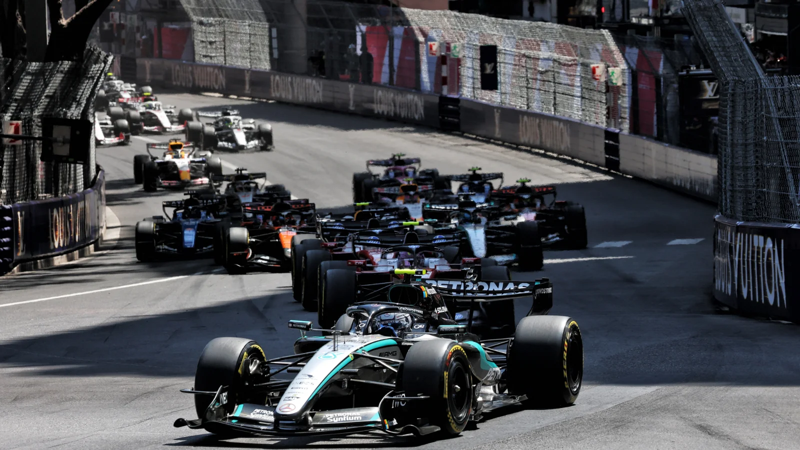 Kimi Antonelli commands incredible F1 victory around Monaco