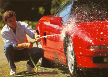 Ayrton Senna's Honda NSX is set for auction in London
