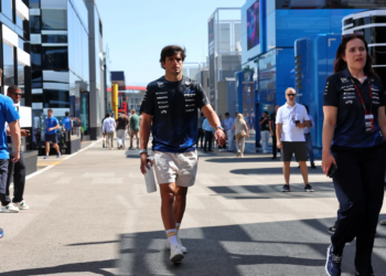 Carlos Sainz issues uncertainty on ‘wait to win again’ as F1 future rumours swirl
