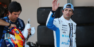 Ex F1 race winner hints at Carlos Sainz ‘eyeballing’ leaving Williams