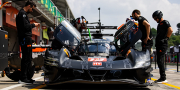 19 CHATIN Paul-Loup (fra), JAMINET Mathieu (fra), JUNCADELLA Daniel (esp), Genesis Magma Racing, Genesis GMR-001 #19, Hypercar, ambiance during the 6 Hours of Imola 2026, 1st round of 2026 FIA World Endurance Championship, from April 16 to 19, 2026 on the Autodromo Enzo e Dino Ferrari in Imola, Italy - Photo Julien Delfosse / DPPI