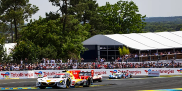 20 FRIJNS Robin (nld), RAST René (ger), VAN DER LINDE Sheldon (zaf), BMW M Team WRT, BMW M Hybrid V8 #20, Hypercar, action during the 24 Hours of Le Mans 2026, 3rd round of the 2026 FIA World Endurance Championship, on June 13, 2026 on the Circuit des 24 Heures du Mans in Le Mans, France - Photo Julien Delfosse / DPPI