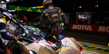 Cadillac Hertz Team Jota mechanic, mecanicien during the 24 Hours of Le Mans 2026, 3rd round of the 2026 FIA World Endurance Championship, on June 14, 2026 on the Circuit des 24 Heures du Mans in Le Mans, France - Photo Charly López / DPPI Référence N° :