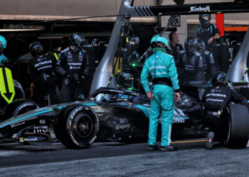 George Russell had a n issue in the pits, compromising his race