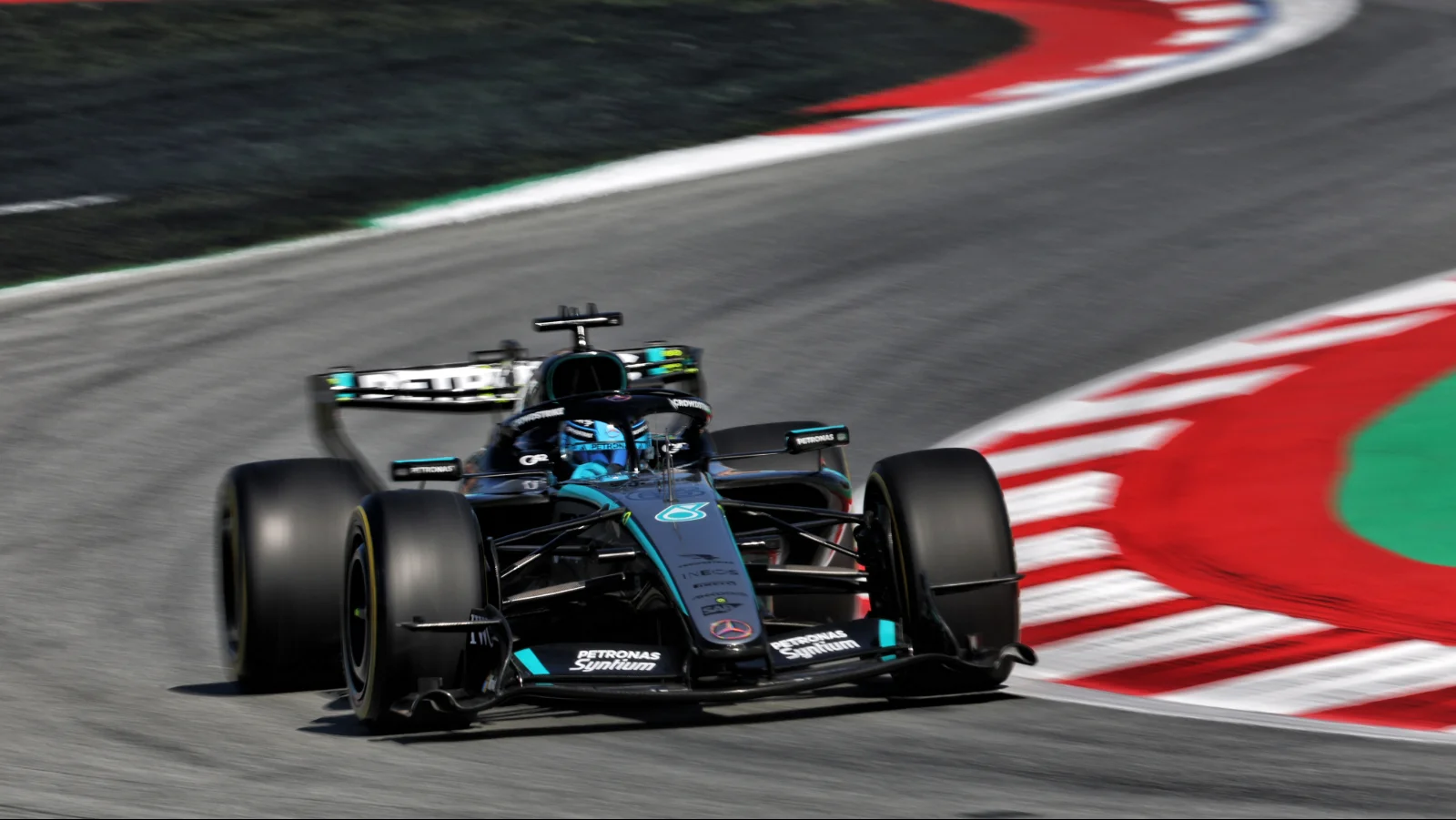 George Russell sends statement of intent in FP3 at Barcelona-Catalunya Grand Prix
