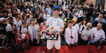 Kimi Antonelli refuses to rule out Ferrari F1 future amid prestigious driver award