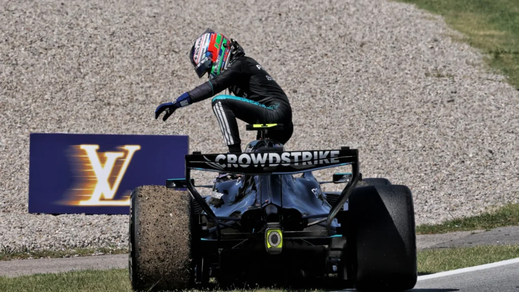 Having just overtaken George Russell for second place, Kimi Antonelli's race was over