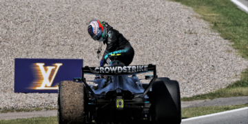 Kimi Antonelli retired in the closing stages at Barcelona