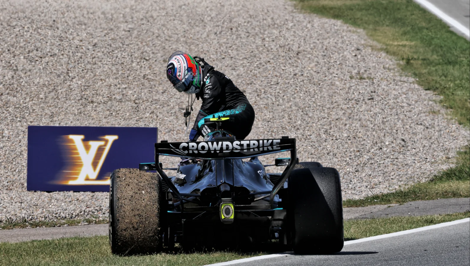 Kimi Antonelli retired in the closing stages at Barcelona