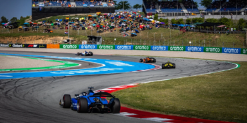 Invicta and Camara claim dominant F2 podium in Barcelona