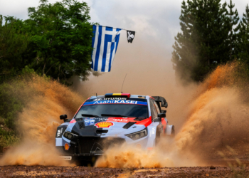 Neuville and Ogier go head-to-head for Rally Greece glory