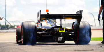 Drivers peeled away from pit lane to take their turn on the track. Photo: Kevin Dejewski