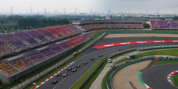 The second race of the Shanghai E-Prix started under Safety Car conditions