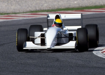 Watch: Cult Ayrton Senna McLaren F1 car given first-ever public run