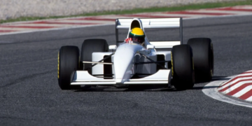 Watch: Cult Ayrton Senna McLaren F1 car given first-ever public run