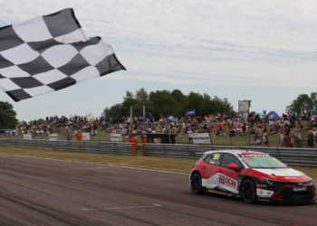Storming Josh Cook claims another Thruxton win in BTCC Race 1