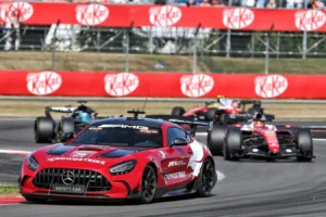 Ex-F1 boss calls on FIA to alter F1 red flag rules ‘for the fans’
