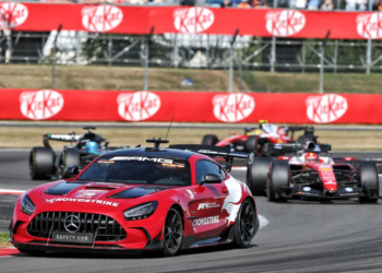 The British GP ended under the Safety Car after a last lap confusion with Race Control