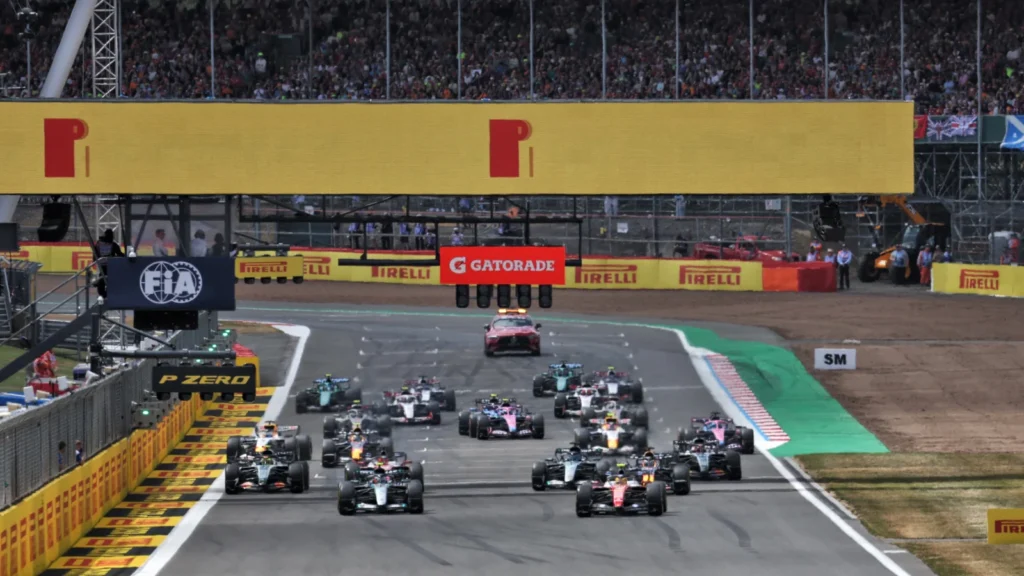 Lewis Hamilton held off Kimi Antonelli into Turn 1
