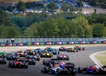 The start of the race. 02.08.2025. FIA Formula 2 Championship, Rd 10, Budapest, Hungary, Sprint Race, Saturday.