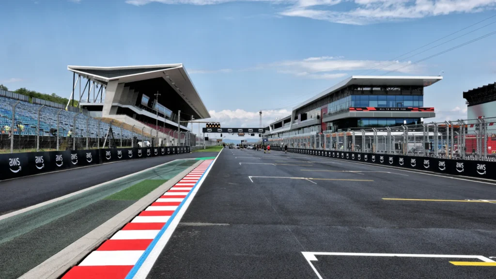 Circuit atmosphere - start / finish straight. 23.07.2026. Formula 1 World Championship, Rd 11, Hungarian Grand Prix, Budapest, Hungary, Preparation Day.