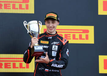 Maciej Gladysz (POL) ART celebrates his third position on the podium. 05.07.2026. FIA Formula 3 Championship, Rd 5, Feature Race, Silverstone, England, Sunday.