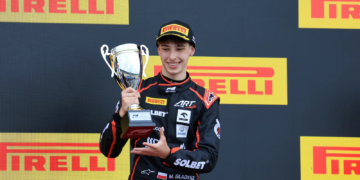 Maciej Gladysz (POL) ART celebrates his third position on the podium. 05.07.2026. FIA Formula 3 Championship, Rd 5, Feature Race, Silverstone, England, Sunday.