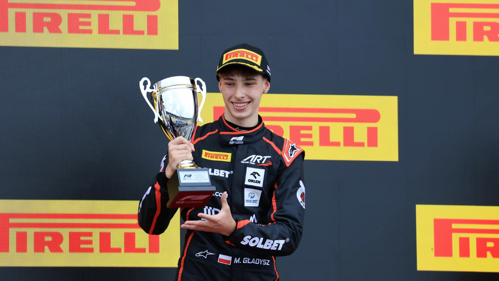Maciej Gladysz (POL) ART celebrates his third position on the podium. 05.07.2026. FIA Formula 3 Championship, Rd 5, Feature Race, Silverstone, England, Sunday.