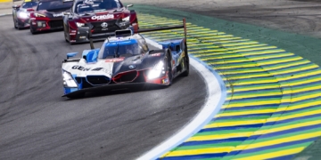BMW holds off Ferrari by seconds to win 6 Hours of São Paulo