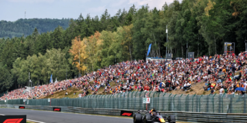 Max Verstappen makes statement with top spot in FP1 at Spa