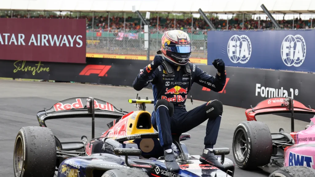 Tsolov won the F2 Feature Race at Silverstone to take the lead in the standings