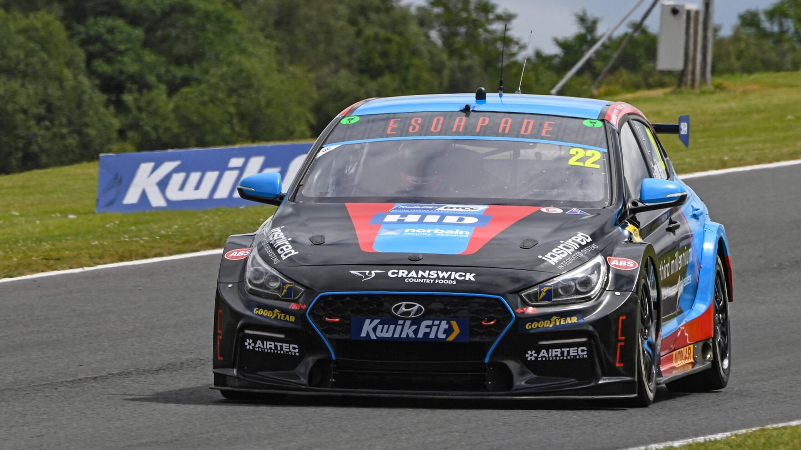 Restart Racing take convincing 1-2 in BTCC Thruxton Free Practice