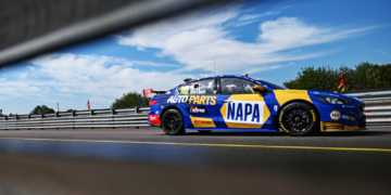 Ash Sutton bests the ‘King of Thruxton’ to win BTCC Race 2
