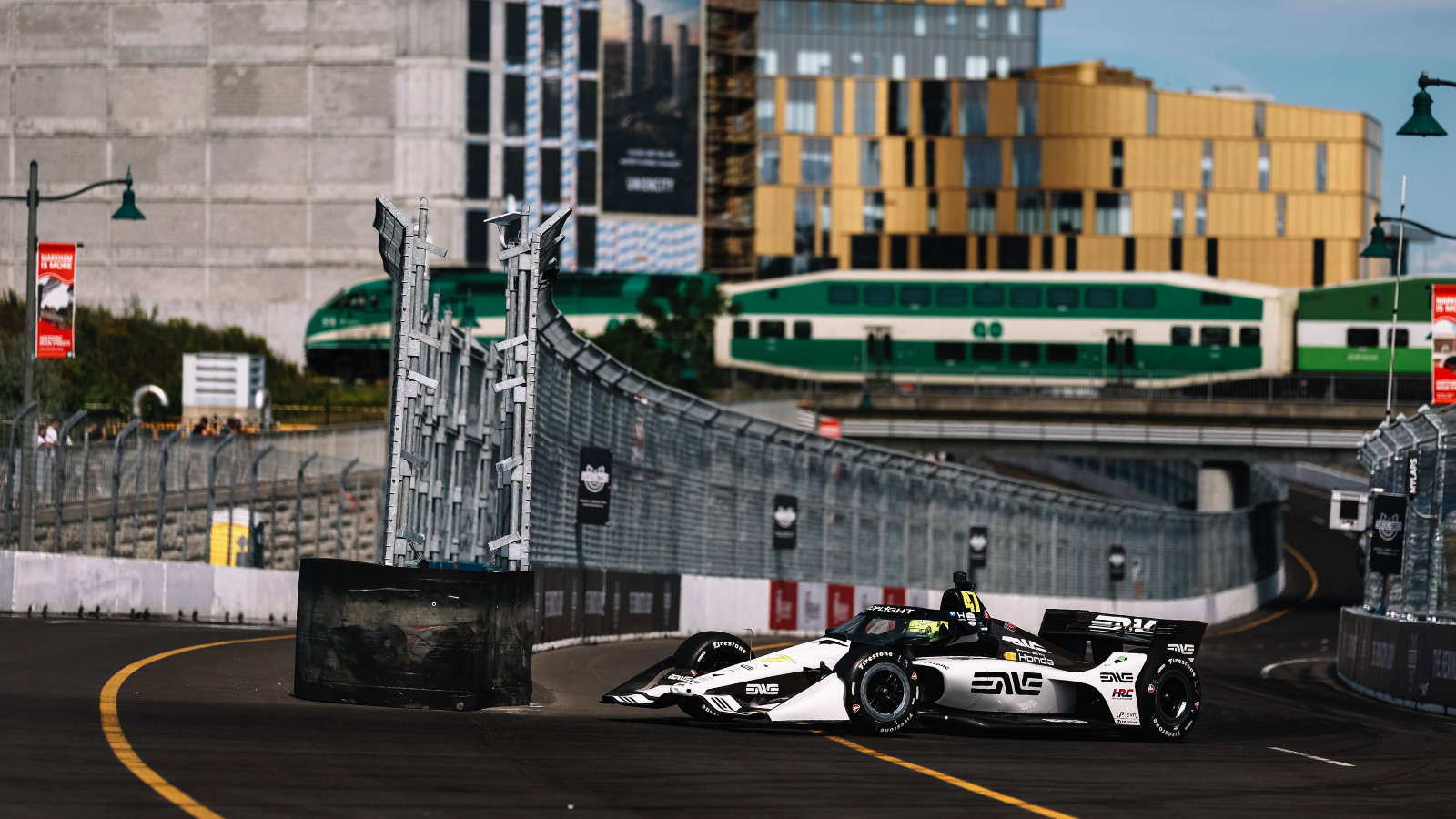 A wild race on the streets of Markham. Photo: IndyCar - Joe Skibinski