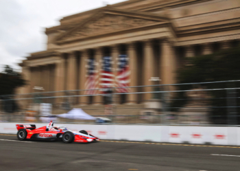 Speeding past iconic buildings in the nation's capital. Photo: IndyCar - Travis Hinkle