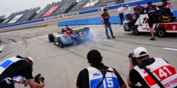 Rahal pulls out of pits for his qualifying run. Photo: Kevin Dejewski