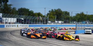 Lined up and ready for Sunday's race. Photo: Kevin Dejewski