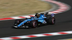 Williams driver confirms F1 future with contract announcement