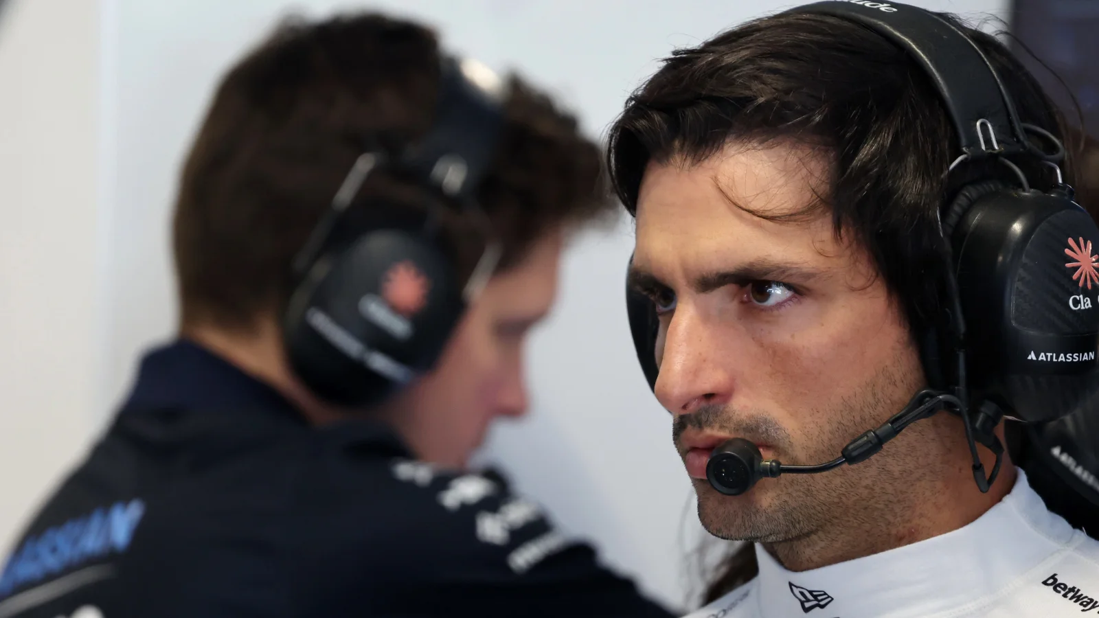 Carlos Sainz reveals no decision has been made about his F1 future