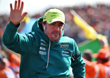 Fernando Alonso finished ninth for Aston Martin at the Dutch GP
