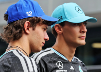 Mercedes has admitted it faces a choice on how to handle its intra battle for the title