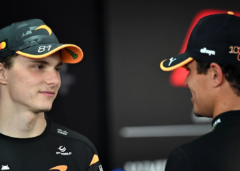 Oscar Piastri (AUS) McLaren F1 Team and team mate Lando Norris (GBR) McLaren F1 Team. 06.06.2026. Formula 1 World Championship, Rd 6, Monaco Grand Prix, Monte Carlo, Monaco, Qualifying Day.