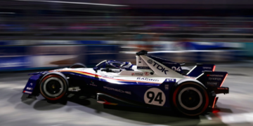 Pascal Wehrlein of Germany driving the (94) Porsche Formula E Team Porsche 99X Electric leaves the garage during qualifying, ahead of the London E-Prix, Round 16 of the 2026 FIA Formula E World Championship at ExCel London on August 15, 2026 in London, England. (Photo by Alastair Staley/LAT Images)