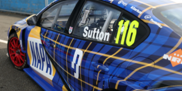 Supreme Ash Sutton wins again in the BTCC at Knockhill Race 2