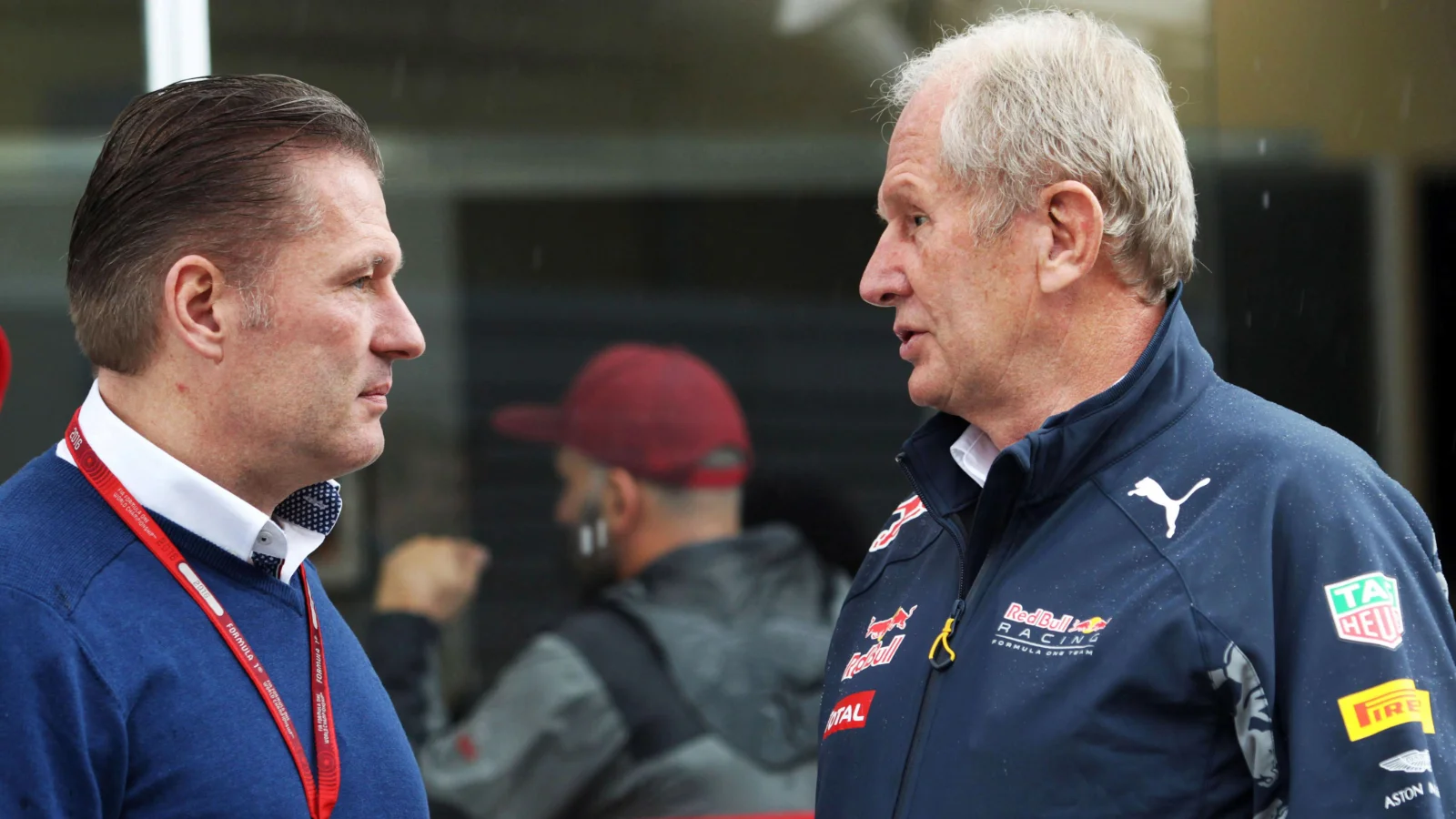 Max Verstappen F1 talks with Red Bull