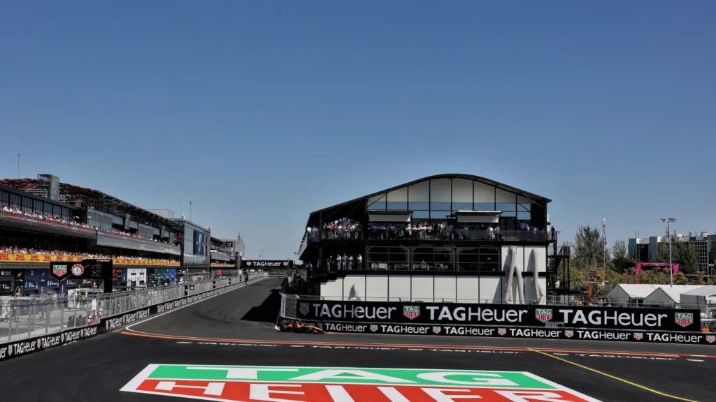 Whilst impressive on the surface, the Madring left overtaking a rarity
