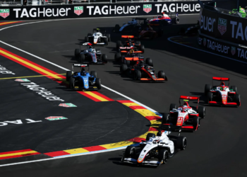 Theophile Nael (FRA) Campos Racing leads at the start of the race. 12.09.2026. FIA Formula 3 Championship, Rd 9, Sprint Race, Madrid, Spain, Saturday.