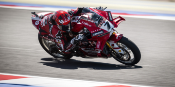 Lecuona takes thrilling WorldSBK win in Cremona as Bulega’s title is delayed