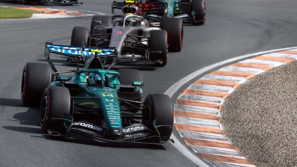 Fernando Alonso raced to ninth with Honda's new engine in Zandvoort