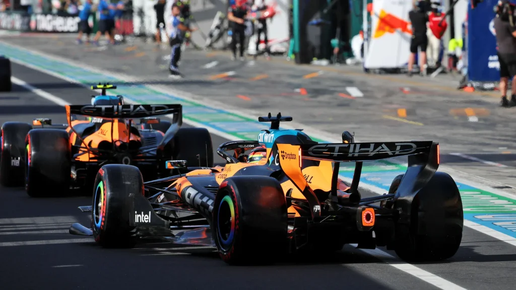 The McLaren drivers diced a little too much for the team's linking in Monza